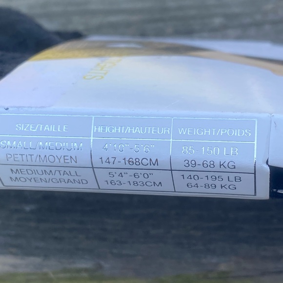 Jessica Simpson Black Lace Capri Leggings sz small/medium - Picture 7 of 7